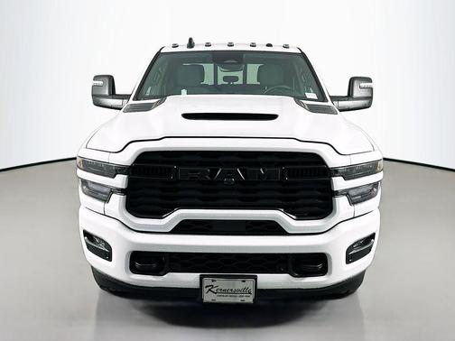 Bright White Clearcoat 2026 RAM 2500 Black Express Crew Cab 4x4 8' Box