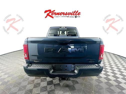 2025 RAM 3500 Big Horn Crew Cab 4x4 6'4' Box