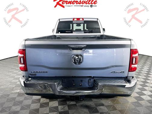 2022 RAM 3500 Laramie Crew Cab 4x4 8' Box