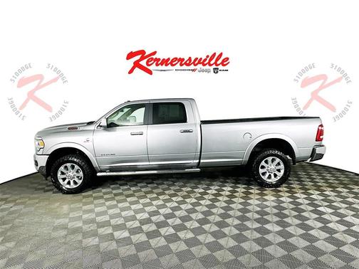 2022 RAM 3500 Laramie Crew Cab 4x4 8' Box