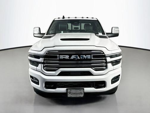 Bright White Clearcoat 2027 RAM 2500 Laramie