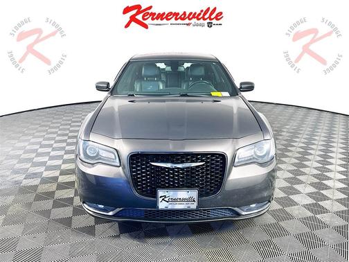 2019 Chrysler 300 S