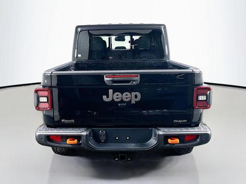2025 Jeep Gladiator Mojave X