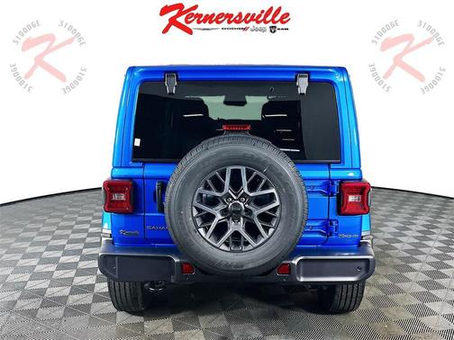 2026 Jeep Wrangler 4-Door Sahara 4x4