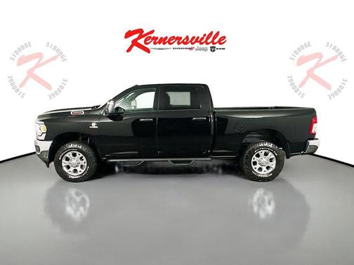 2024 RAM 3500 Tradesman Crew Cab 4x4 6'4' Box