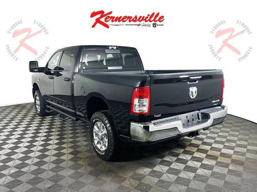 2024 RAM 3500 Tradesman Crew Cab 4x4 6'4' Box