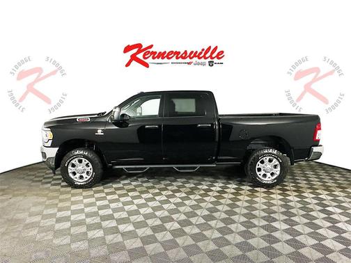 2024 RAM 3500 Tradesman Crew Cab 4x4 6'4' Box