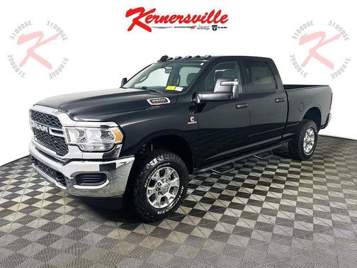 2024 RAM 3500 Tradesman Crew Cab 4x4 6'4' Box