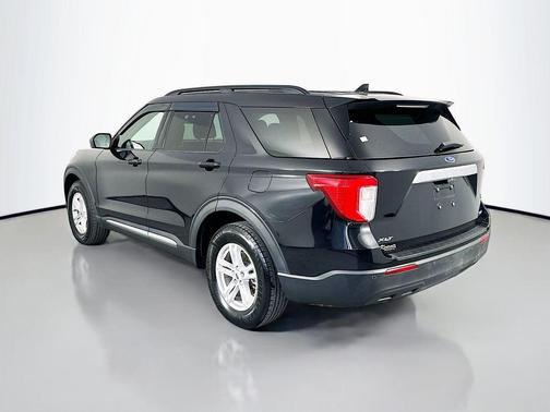 AGATE BLACK METALLIC 2020 Ford Explorer XLT