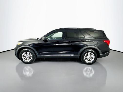 AGATE BLACK METALLIC 2020 Ford Explorer XLT