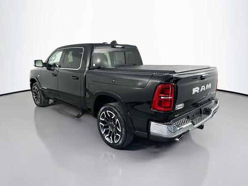 Diamond Black Crystal Pearlcoat 2026 RAM 1500 Longhorn