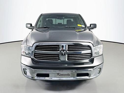 Granite Crystal Metallic Clearcoat 2017 RAM 1500 Big Horn