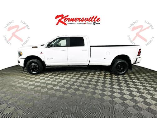 2020 RAM 3500 Laramie Crew Cab 4x4 8' Box