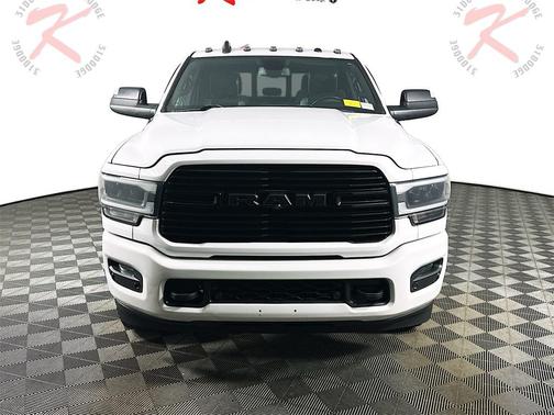 2020 RAM 3500 Laramie Crew Cab 4x4 8' Box