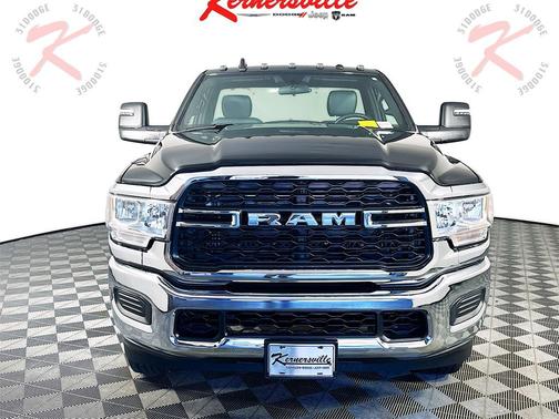 2024 RAM 2500 Tradesman Regular Cab 4x4 8' Box