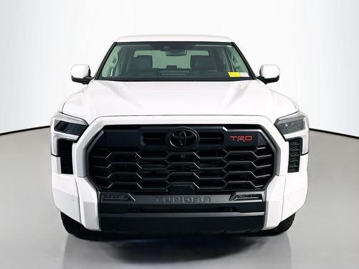 Ice Cap 2023 Toyota Tundra SR5