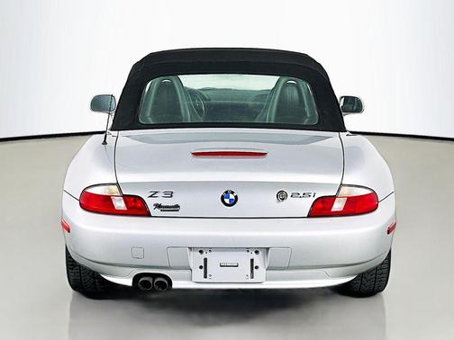 Titanium Silver Metallic 2001 BMW Z3 2.5i Roadster