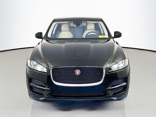 Ebony 2017 Jaguar F-PACE 35t Premium