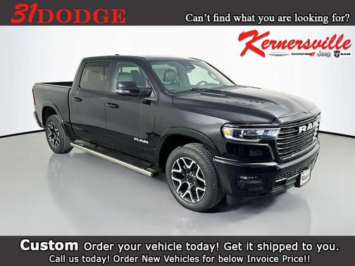 Diamond Black Crystal Pearlcoat 2026 RAM 1500 Laramie