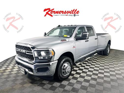 2024 RAM 3500 Tradesman Crew Cab 4x2 8' Box