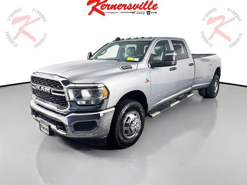 2024 RAM 3500 Tradesman Crew Cab 4x2 8' Box