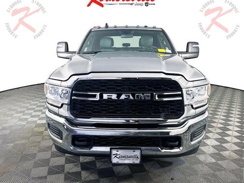 2024 RAM 3500 Tradesman Crew Cab 4x2 8' Box
