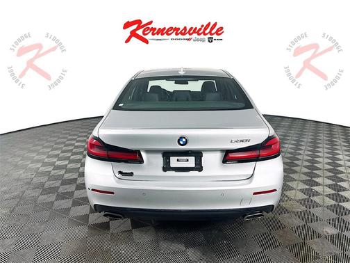 2021 BMW 530 530i