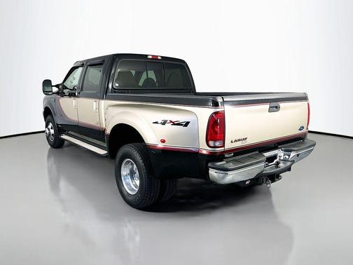 Black Clearcoat 2000 Ford F-350 Lariat