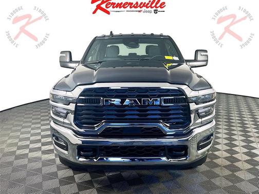 2025 RAM 2500 Big Horn Crew Cab 4x4 6'4' Box