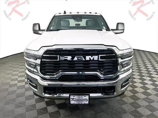 2025 RAM 2500 Tradesman Crew Cab 4x4 8' Box