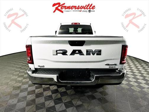 2025 RAM 2500 Tradesman Crew Cab 4x4 8' Box