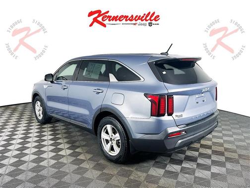 2022 Kia Sorento LX