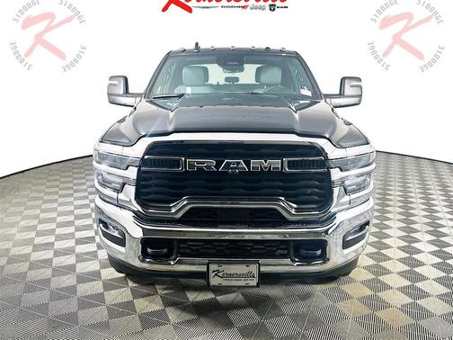 2026 RAM 2500 Tradesman Crew Cab 4x4 6'4' Box