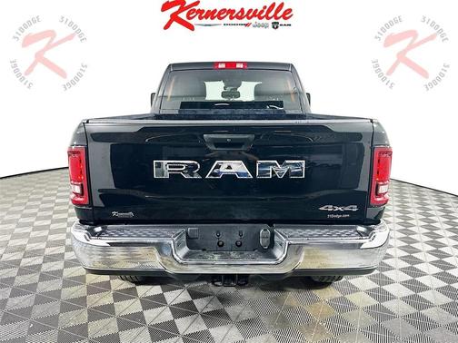 2026 RAM 2500 Tradesman Crew Cab 4x4 6'4' Box