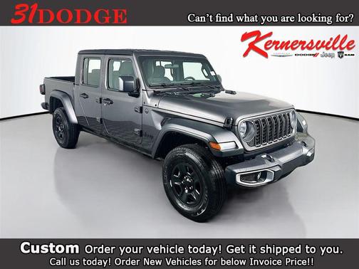 Granite Crystal Metallic Clearcoat 2026 Jeep Gladiator Sport
