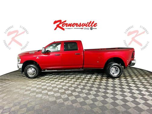 2026 RAM 3500 Tradesman Crew Cab 4x4 8' Box