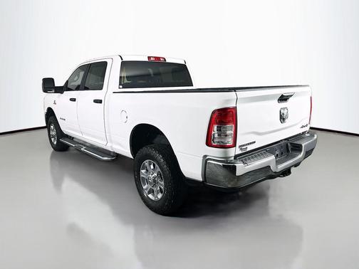 2023 RAM 2500 Big Horn Crew Cab 4x4 6'4' Box