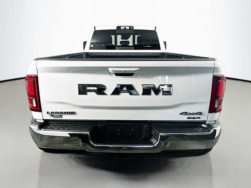 Bright White Clearcoat 2025 RAM 3500 Laramie Crew Cab 4x4 8' Box