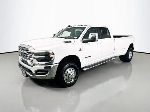 Bright White Clearcoat 2025 RAM 3500 Laramie Crew Cab 4x4 8' Box