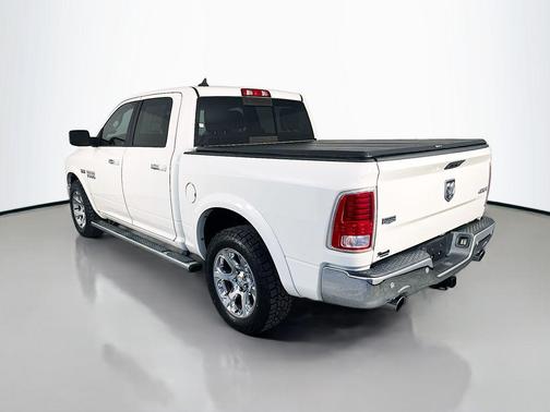 Pearl White 2017 RAM 1500 Laramie