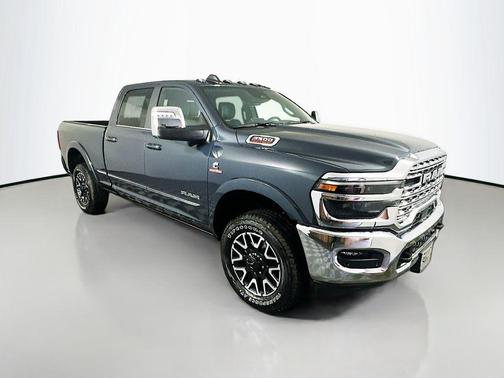 2025 RAM 3500 Limited Crew Cab 4x4 6'4' Box