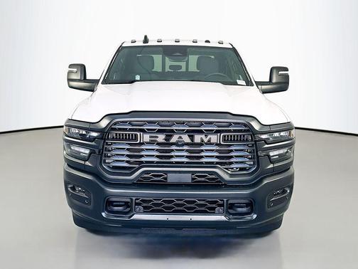 Bright White Clearcoat 2026 RAM 3500 Tradesman Crew Cab 4x2 8' Box