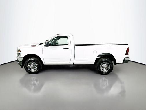 2026 RAM 2500 Tradesman Regular Cab 4x4 8' Box