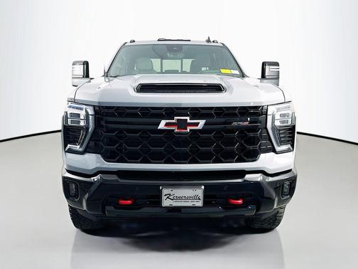 Slate Gray Metallic 2025 Chevrolet Silverado 2500 4WD Crew Cab Standard Bed ZR2