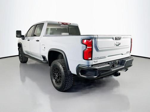 Slate Gray Metallic 2025 Chevrolet Silverado 2500 4WD Crew Cab Standard Bed ZR2
