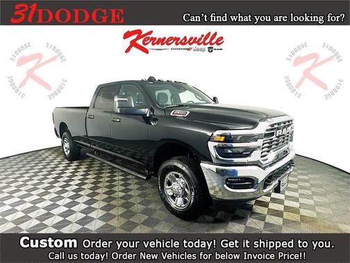2025 RAM 2500 Tradesman Crew Cab 4x4 8' Box