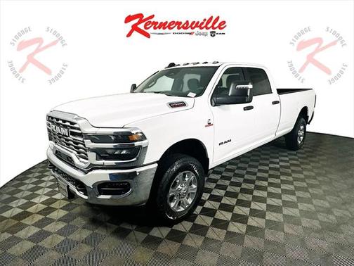 2025 RAM 2500 Big Horn Crew Cab 4x4 8' Box