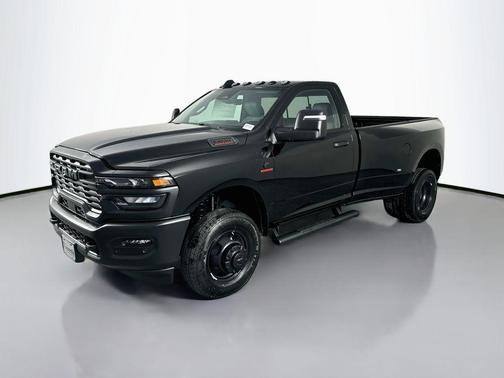 Diamond Black Crystal Pearlcoat 2026 RAM 3500 Tradesman Regular Cab 4x4 8' Box