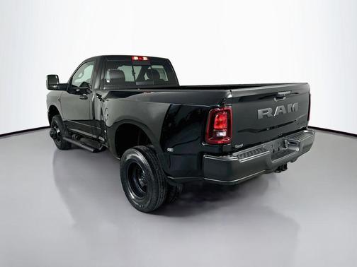 Diamond Black Crystal Pearlcoat 2026 RAM 3500 Tradesman Regular Cab 4x4 8' Box