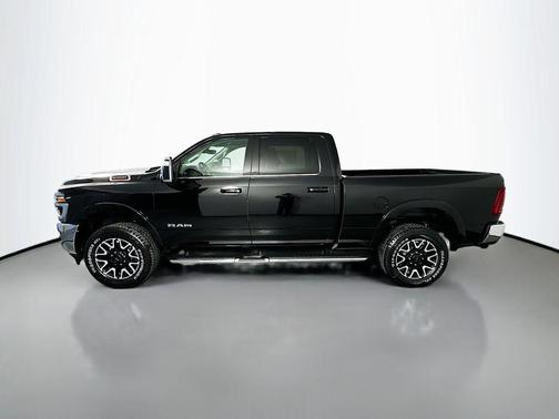 Diamond Black Crystal Pearlcoat 2026 RAM 2500 Longhorn
